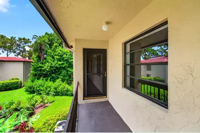 8460 Casa Del Lago, Boca Raton, FL 33433 - Photo 4