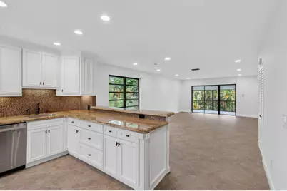 8460 Casa Del Lago, Boca Raton, FL 33433 - Photo 8