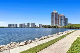 3600 Mystic Pointe Dr, Aventura, FL 33180 - Photo 2