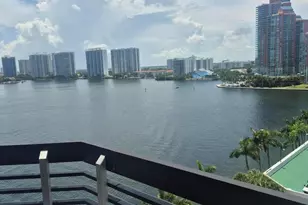 3600 Mystic Pointe Dr, Aventura, FL 33180 - Photo 30