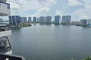 3600 Mystic Pointe Dr, Aventura, FL 33180 - Photo 12