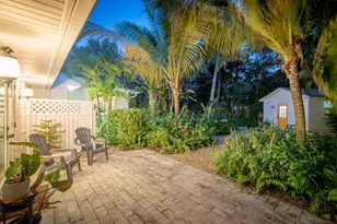 547 SW Riverview St, Stuart, FL 34994 - Photo 6