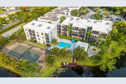 1021 Mockingbird Lane #211, Plantation, FL 33324 - Photo 4