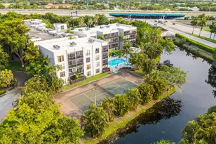 1021 Mockingbird Ln, Plantation, FL 33324 - Photo 2