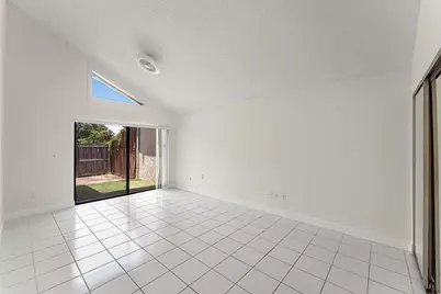 7627 Sierra Drive W, Boca Raton, FL 33433 - Photo 16