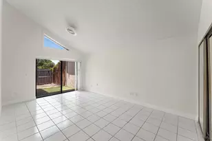 7627 Sierra Dr W, Boca Raton, FL 33433 - Photo 16