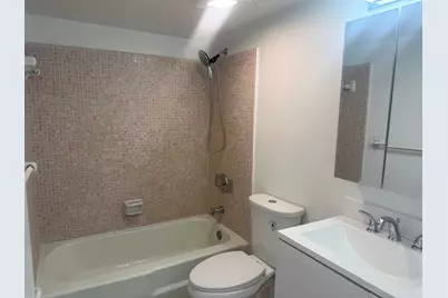 402 Lake Shore Drive #202, West Palm Beach, FL 33403 - Photo 6