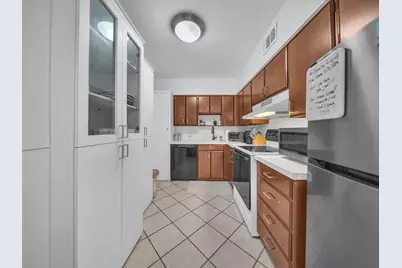 1150 Madruga Avenue #C302, Miami, FL 33146 - Photo 10