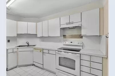 9101 W Sample Road #204, Coral Springs, FL 33065 - Photo 14