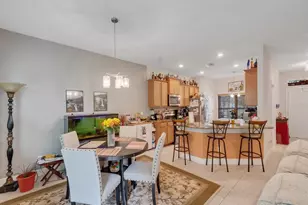 710 NE Turtleback Trail, Port Saint Lucie, FL 34983 - Photo 12