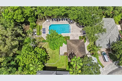 9807 NW 20th Street, Pembroke Pines, FL 33024 - Photo 48