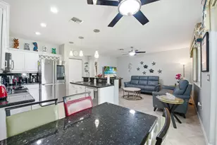 9807 NW 20th St, Pembroke Pines, FL 33024 - Photo 10