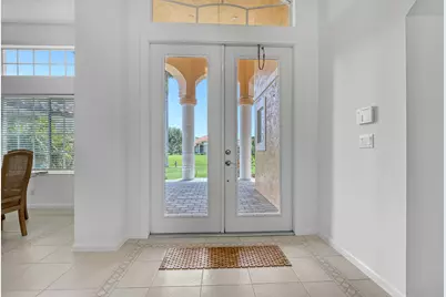 559 SW Squire Johns Lane, Palm City, FL 34990 - Photo 4