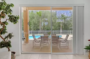559 SW Squire Johns Ln, Palm City, FL 34990 - Photo 8