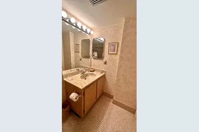 6585 Kensington Lane #Apt 207, Delray Beach, FL 33446 - Photo 14