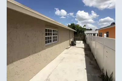 5791 S Rue Road, West Palm Beach, FL 33415 - Photo 2