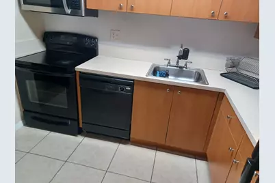 407 Executive Center Drive #203, West Palm Beach, FL 33401 - Photo 6