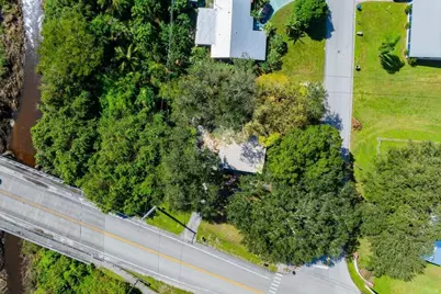 301 20th Avenue SW, Vero Beach, FL 32962 - Photo 28