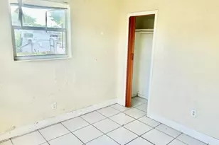 5320 SW 25th Ct, West Park, FL 33023 - Photo 20