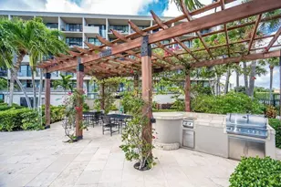 1830 Embassy Dr, West Palm Beach, FL 33401 - Photo 20