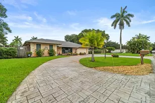 2409 SW 27th Ave, Fort Lauderdale, FL 33312 - Photo 4
