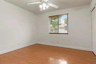 570 Woodgate Cir, Sunrise, FL 33326 - Photo 20