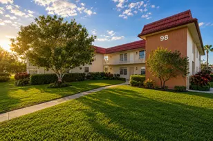 98 Spring Lake Dr, Vero Beach, FL 32962 - Photo 1