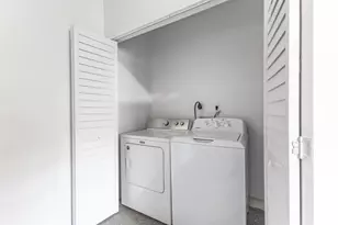 8210 SW 41st St, Davie, FL 33328 - Photo 16