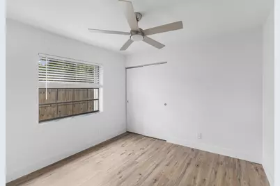 8210 SW 41st Street, Davie, FL 33328 - Photo 14