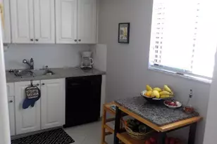 15036 Ashland Ln, Delray Beach, FL 33484 - Photo 8