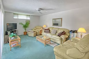 62 Springdale Cir, Palm Springs, FL 33461 - Photo 4