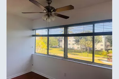 3178 Via Poinciana #303, Lake Worth, FL 33467 - Photo 12