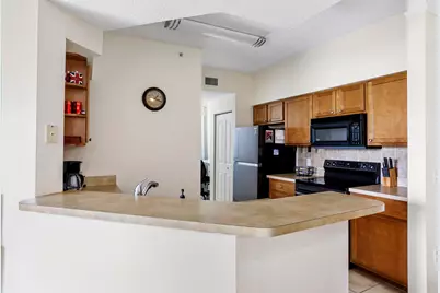 10208 Myrtlewood Circle W, Palm Beach Gardens, FL 33418 - Photo 4