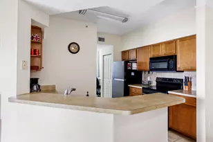 10208 Myrtlewood Cir W, Palm Beach Gardens, FL 33418 - Photo 4