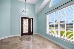 6118 Pompano St, Jupiter, FL 33458 - Photo 4