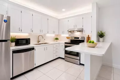 3310 Meridian Way S #A, Palm Beach Gardens, FL 33410 - Photo 2