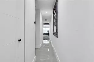 6290 W 16th Ave, Hialeah, FL 33012 - Photo 32