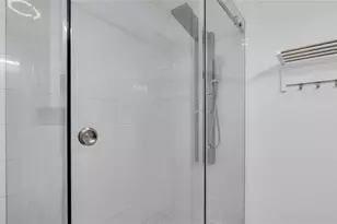 6290 W 16th Ave, Hialeah, FL 33012 - Photo 38
