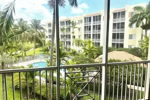 3600 Oaks Clubhouse Dr, Pompano Beach, FL 33069 - Photo 14