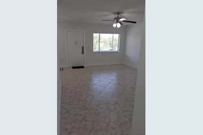 2100 Springdale Boulevard #303, Palm Springs, FL 33461 - Photo 4