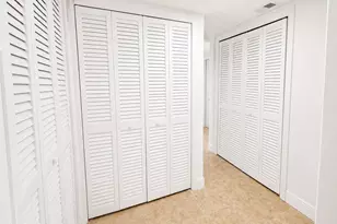 1401 NE Miami Gardens Dr, Miami, FL 33179 - Photo 14