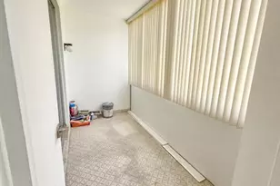 1401 NE Miami Gardens Dr, Miami, FL 33179 - Photo 16