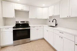 1401 NE Miami Gardens Dr, Miami, FL 33179 - Photo 8