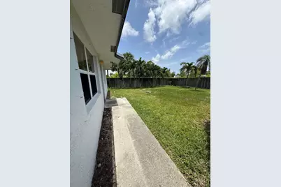 3961 Park Lane #B, Palm Springs, FL 33406 - Photo 2