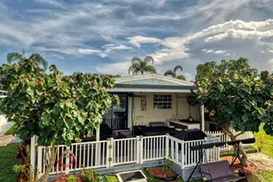 139 Plantation Blvd, Greenacres, FL 33467 - Photo 24