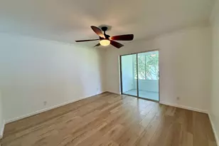 22 Somerset A, West Palm Beach, FL 33417 - Photo 10