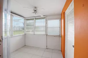2789 Ashley Dr W, West Palm Beach, FL 33415 - Photo 6