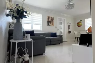 9235 SW 41st St, Miami, FL 33165 - Photo 6
