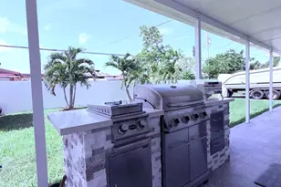 9235 SW 41st St, Miami, FL 33165 - Photo 44