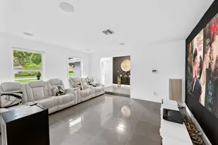 8552 Shadow Wood Blvd, Coral Springs, FL 33071 - Photo 10